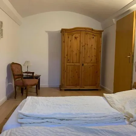 Schloß Neuhof Apartment *